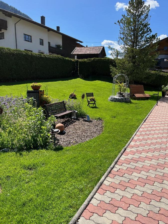 Apart Schoene Aussicht Sautens Exterior photo